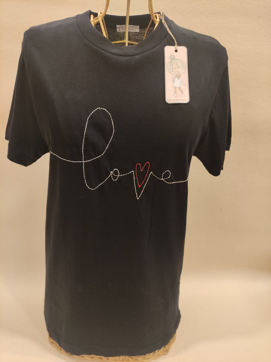 Love t-shirt